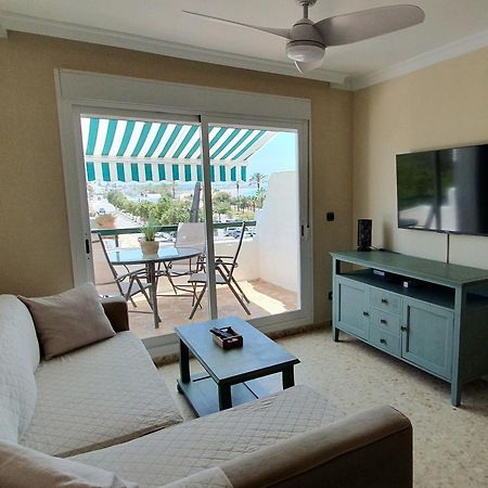 Apartamento A Pie De Playa La Barrosa Chiclana de la Frontera Exterior photo